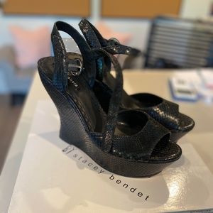 Alice & Olivia Jana Embossed Snake Wedge BRAND NEW